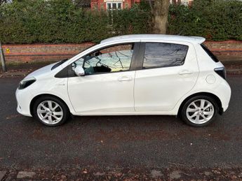 Toyota Yaris 1.5 VVT-h T Spirit CVT Euro 5 5dr
