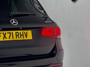 Mercedes-Benz GLC 2.0 GLC300de 13.5kWh AMG Line (Premium) G-Tronic+ 4MATIC Euro 6 