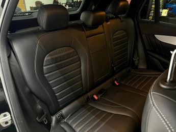 Mercedes-Benz GLC 2.0 GLC300de 13.5kWh AMG Line (Premium) G-Tronic+ 4MATIC Euro 6 