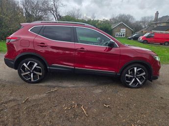 Nissan Qashqai 1.2 DIG-T Tekna+ XTRON Euro 6 (s/s) 5dr