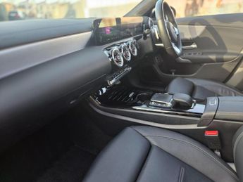 Mercedes-Benz CLA 1.3 CLA180 AMG Line (Premium Plus 2) Shooting Brake 7G-DCT Euro 