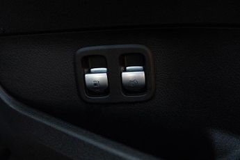 Mercedes-Benz C Class 2.0 C63 6.1kWh AMG S E Performance Night Edition (Premium Plus) 