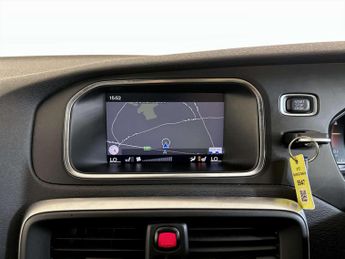 Volvo V40 2.0 D2 R-Design Pro Hatchback 5dr Diesel Auto Euro 6 (s/s) (120 