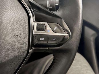 Peugeot 2008 1.5 BlueHDi Allure Premium SUV 5dr Diesel Manual Euro 6 (s/s) (1