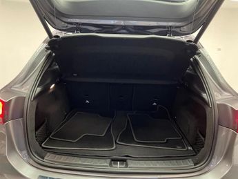 Mercedes-Benz GLA 1.3 GLA200h MHEV Sport (Executive) 7G-DCT Euro 6 (s/s) 5dr