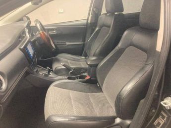 Toyota Auris 1.8 VVT-h Excel Touring Sports CVT Euro 6 (s/s) 5dr