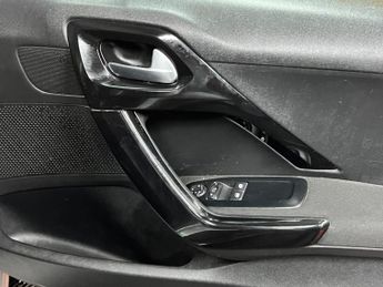 Peugeot 208 1.2 VTi Active Euro 5 5dr