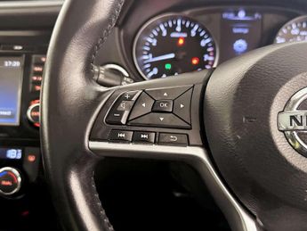 Nissan Qashqai 1.2 DIG-T N-Connecta SUV 5dr Petrol Manual Euro 6 (s/s) (115 ps)