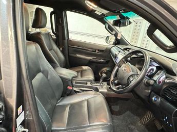 Toyota Hilux 2.4 D-4D Icon Auto 4WD Euro 6 4dr (3.5t)