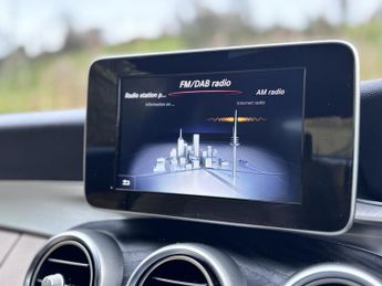 MERCEDES-BENZ C CLASS 2.0 C200 AMG Line