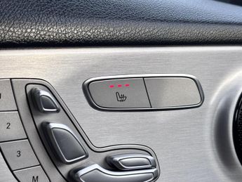 MERCEDES-BENZ C CLASS 2.0 C200 AMG Line