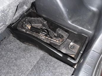 Toyota Yaris 1.4 D-4D SR Multimode 3dr