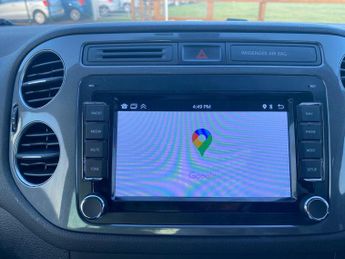 Volkswagen Tiguan 2.0 TSI SE DSG 4WD Euro 5 5dr