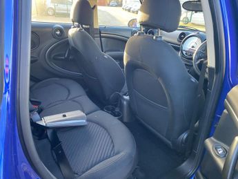 MINI Countryman 2.0 Cooper SD SUV 5dr Diesel Auto Euro 6 (143 ps)