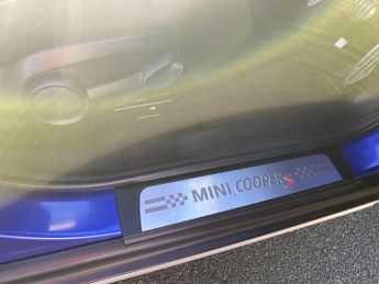 MINI Countryman 2.0 Cooper SD SUV 5dr Diesel Auto Euro 6 (143 ps)