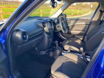 MINI Countryman 2.0 Cooper SD SUV 5dr Diesel Auto Euro 6 (143 ps)