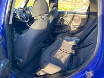 MINI Countryman 2.0 Cooper SD SUV 5dr Diesel Auto Euro 6 (143 ps)