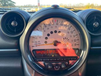 MINI Countryman 2.0 Cooper SD SUV 5dr Diesel Auto Euro 6 (143 ps)