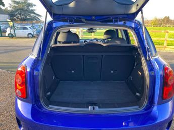 MINI Countryman 2.0 Cooper SD SUV 5dr Diesel Auto Euro 6 (143 ps)