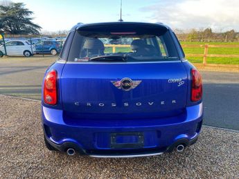 MINI Countryman 2.0 Cooper SD SUV 5dr Diesel Auto Euro 6 (143 ps)
