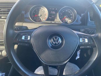 Volkswagen Golf 1.4 TSI BlueMotion Tech SE Hatchback 5dr Petrol DSG Euro 5 (s/s)