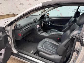 Mercedes-Benz CLK 3.2 CLK320 Avantgarde Cabriolet 2dr