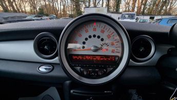 MINI Hatch 1.6 Cooper Steptronic Euro 5 3dr