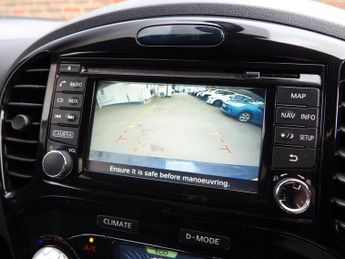 Nissan Juke 1.6 N-Connecta SUV 5dr Petrol XTRON Euro 6 (117 ps)