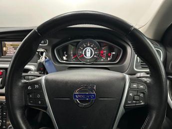 Volvo V40 Cross Country 2.0 D2 Lux Auto Euro 6 (s/s) 5dr