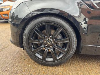 Land Rover Range Rover Sport 2.0 P400e 13.1kWh HSE Silver Auto 4WD Euro 6 (s/s) 5dr