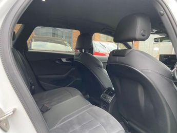 Audi A4 Avant 2.0 TDI 40 Black Edition S Tronic quattro Euro 6 (s/s) 5dr