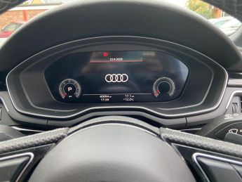 Audi A4 Avant 2.0 TDI 40 Black Edition S Tronic quattro Euro 6 (s/s) 5dr