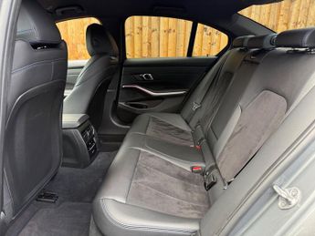 BMW 3 Series 2.0 320i M Sport Auto Euro 6 (s/s) 4dr