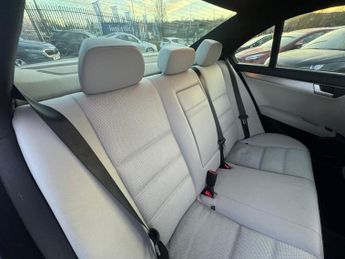 Mercedes-Benz C Class 2.1 C220 CDI BlueEfficiency AMG Sport G-Tronic+ Euro 5 (s/s) 4dr