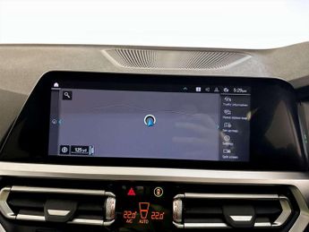 BMW 3 Series 2.0 330e 12kWh SE Pro Touring 5dr Petrol Plug-in Hybrid Auto Eur