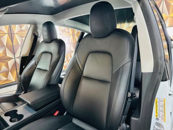 Tesla Model 3 Standard Range Plus Auto RWD 4dr