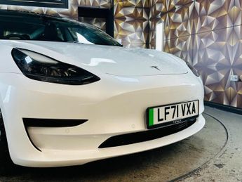 Tesla Model 3 Standard Range Plus Auto RWD 4dr