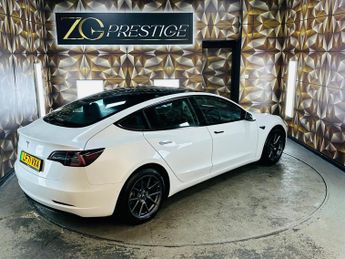 Tesla Model 3 Standard Range Plus Auto RWD 4dr