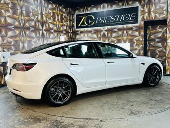 Tesla Model 3 Standard Range Plus Auto RWD 4dr