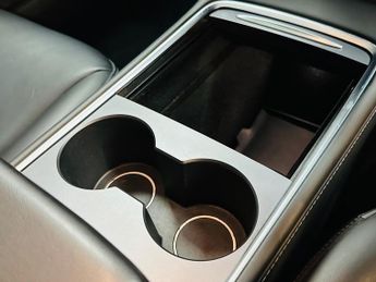 Tesla Model 3 Standard Range Plus Auto RWD 4dr