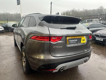 Jaguar F-PACE 3.0 D300 V6 S Auto AWD Euro 6 (s/s) 5dr