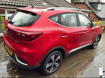 MG MG ZS 44.5kWh Exclusive Auto 5dr