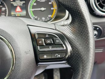 MG MG ZS 44.5kWh Exclusive Auto 5dr