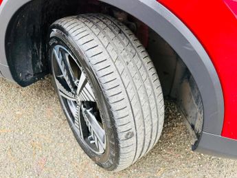 MG MG ZS 44.5kWh Exclusive Auto 5dr