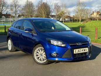 Ford Focus 1.6 Zetec Navigator Powershift Euro 5 5dr