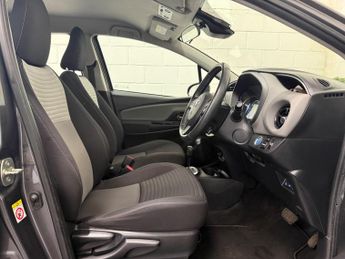 Toyota Yaris 1.5 VVT-h Icon E-CVT Euro 6 (s/s) 5dr