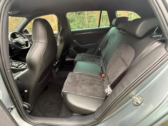 Skoda Superb 2.0 TDI SportLine DSG Euro 6 (s/s) 5dr