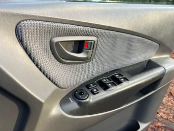 Hyundai TUCSON 2.0 CRTD GSi 4WD 5dr