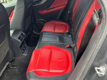 Jaguar F-PACE 2.0 D180 R-Sport Auto AWD Euro 6 (s/s) 5dr