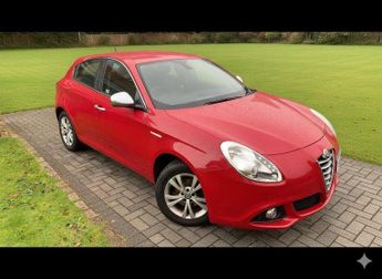 Alfa Romeo Giulietta 1.6 JTDM-2 Distinctive Euro 5 (s/s) 5dr